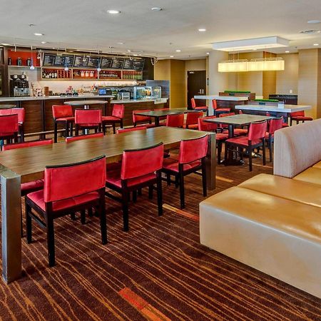 Courtyard By Marriott Midland Hotell Exteriör bild